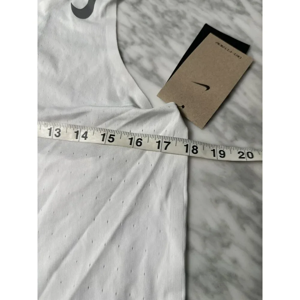 Nike Dri-FIT ADV 2023 BOA Chicago Marathon AeroSwift Singlet Men Medium FD2692